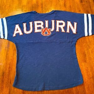 Auburn Tigers L/S Shirt w/ AUBURN printed on back size XS